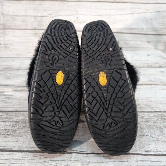 Manitobah Mukluks Waterproof Black Fur Suede Winter Boots – Women’s Size 7 - Picture 9 of 10